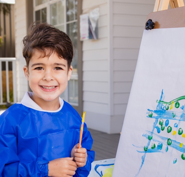 kid painting